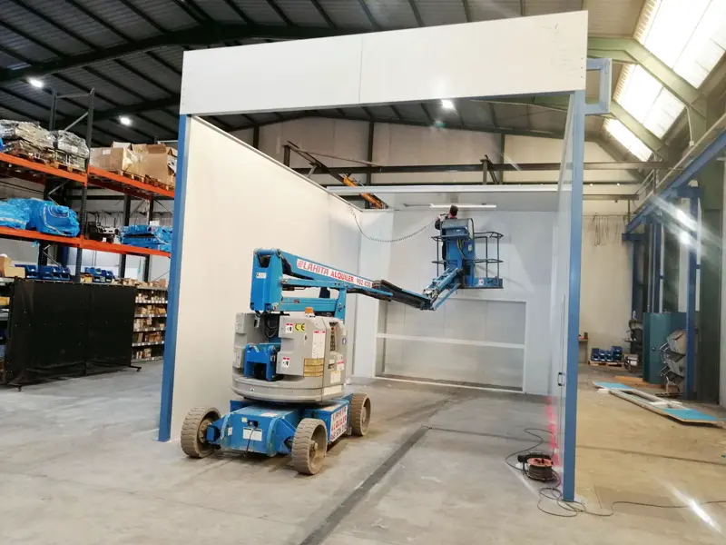 Montaje de una cabina de pintura